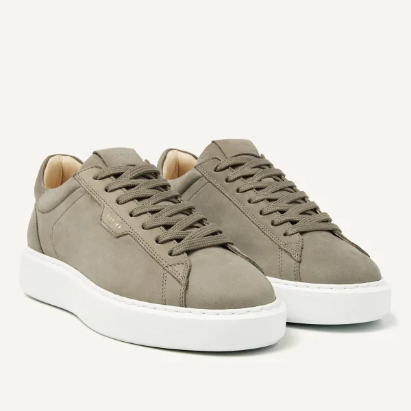 Discount Vince Tora Sneakers